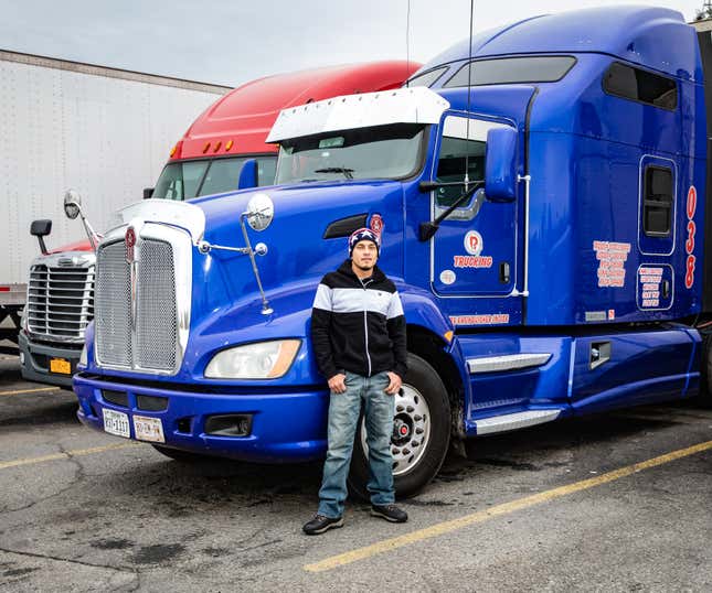 Image for article titled How truckers make a home on the road