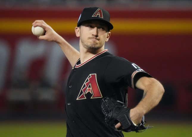 Die Arizona Diamondbacks Zach Davies (27) pitchen am 9. Juli 2023 im Chase Field in Phoenix gegen die Pittsburgh Pirates.