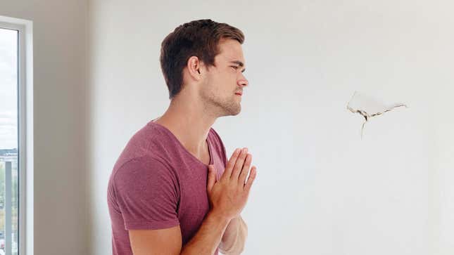 Image for article titled Violent Man Always Begs Wall For Forgiveness After Hitting It