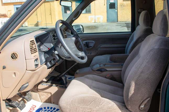Image for article titled At $9,000, Is This Dealer-Offered 1995 Chevy Tahoe Sport a Deal?