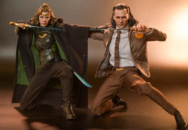 Image for article titled Loki and Sylvie Look Deep Into Each Other’s Souls in Their New Hot Toys Figures