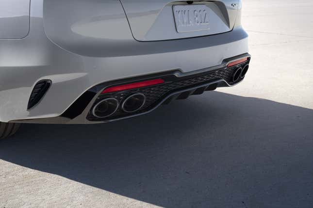 Image for article titled 2022 Kia Stinger Scorpion Edition Looks Different Than The Regular Stinger And That's It