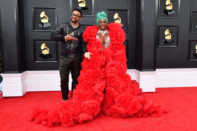 Jamaican musician Spice (R) and Jamaican-US musician Shaggy arrive for the 64th Annual Grammy Awards at the MGM Grand Garden Arena in Las Vegas on April 3, 2022