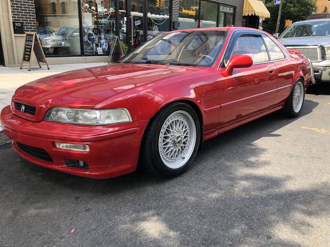 Image for article titled Acura Legend, Renault Sport Spider, Freightliner Snow Plow: The Dopest Cars I Found for Sale Online