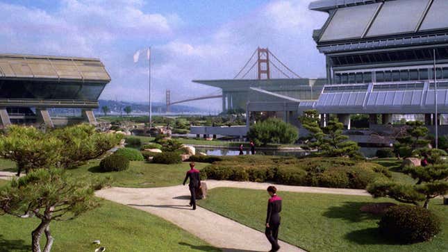 A glimpse of Star Trek's Starfleet Academy, with the Golden Gate Bridge in the background