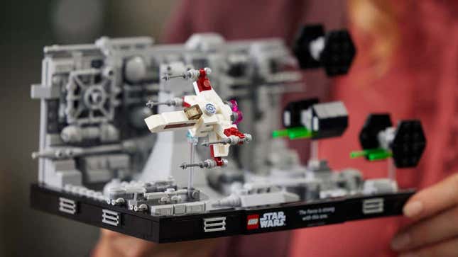 Imagen para el artículo titulado Lego finalmente está haciendo algo que debería haber hecho con Star Wars hace mucho tiempo