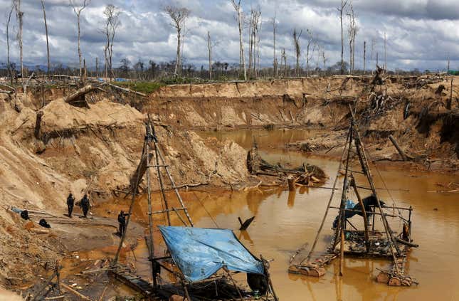 An illegal gold mine in Madre de Dios.
