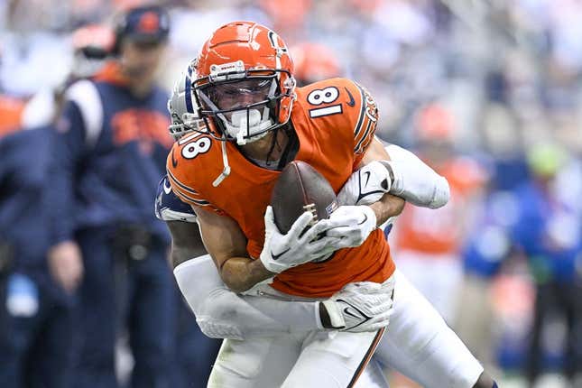 Oct 30, 2022; Arlington, Texas, USA; Chicago Bears wide receiver Dante Pettis (18) in action during the game between the Dallas Cowboys and the Chicago Bears at AT&amp;amp;T Stadium.