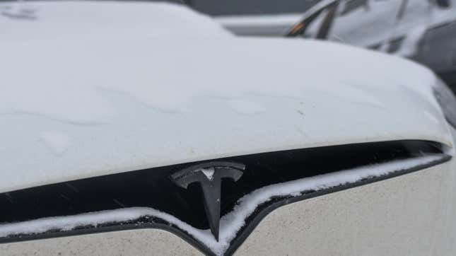 Image for article titled Winter Weather Can Zap Almost One Third of Your EV&#39;s Range