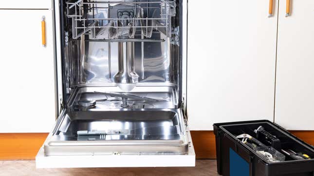 Image for article titled Here&#39;s When Fixing Your Dishwasher Makes More Sense