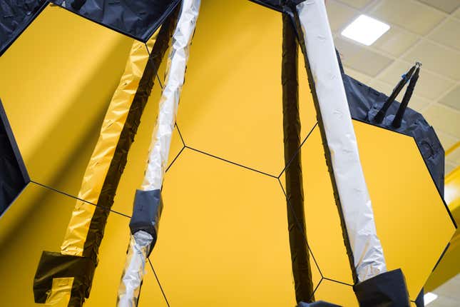 El espejo del telescopio espacial James Webb