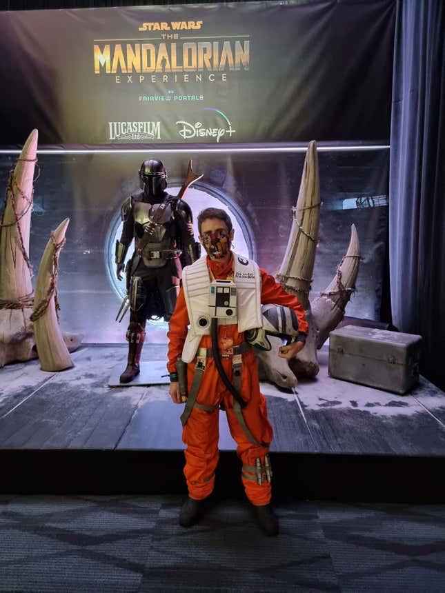 Image for article titled Say Goodbye to Star Wars Celebration 2022 With These Cosplay and Costume Pics