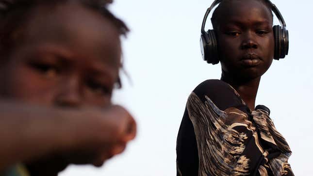 Image for article titled Africa:違法サービスと戦う冴えたやりかた