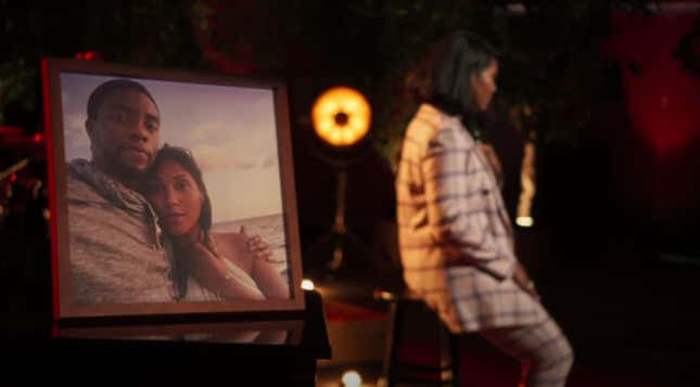 Image for article titled Chadwick Boseman’s Widow Simone Ledward Boseman Paid Touching Tribute to Him at Stand Up to Cancer Event