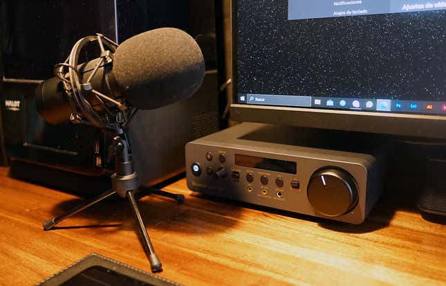 Imagen para el artículo titulado La SoundBlaster X5 es la solución definitiva a tus problemas de audio. No importa qué dispositivo uses