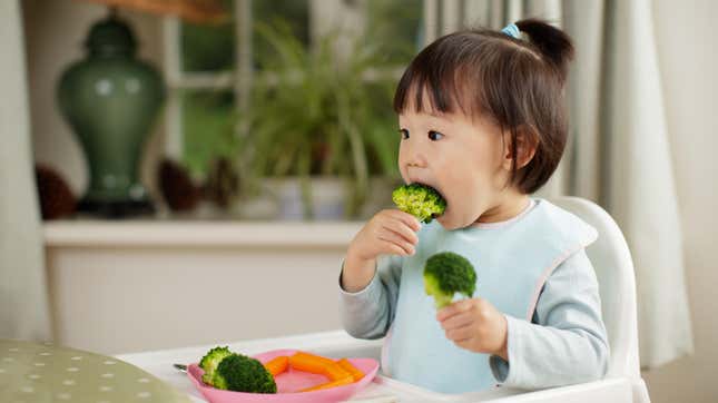 Image for article titled The Best Way to Bribe a Toddler to Eat Their Veggies
