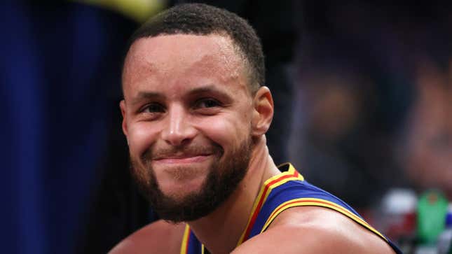 Image for article titled It's Official: Steph Curry Is Really Good at Shooting 3-Pointers