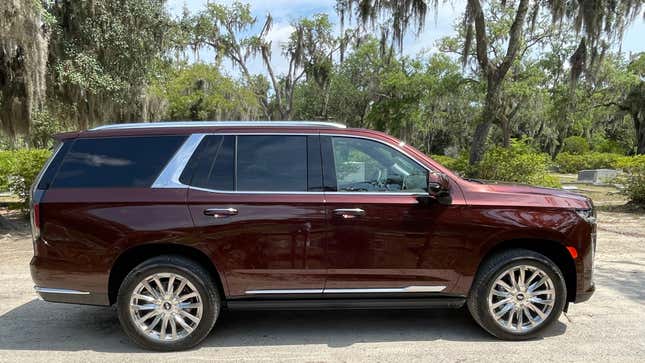 Image for article titled The 2023 Escalade Is Cadillac's Past and Present, But Not Its Future