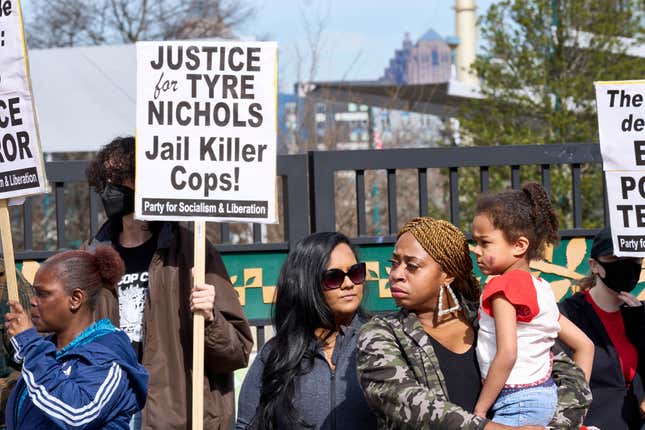 Image for article titled The Community of Mothers Who Lost Sons to Police Killings