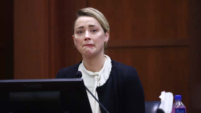 Image for article titled Amber Heard Finally Takes the Stand: &#39;I&#39;ve Never Been So Scared in My Life&#39;