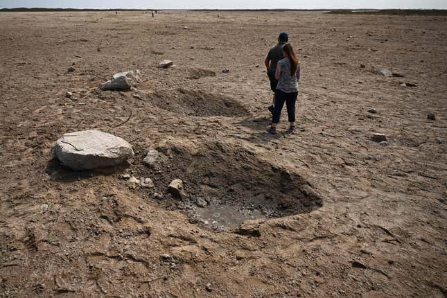 Image for article titled The SpaceX Starship Explosion Blew A Hole In The Ground And Burned Part Of A Texas State Park