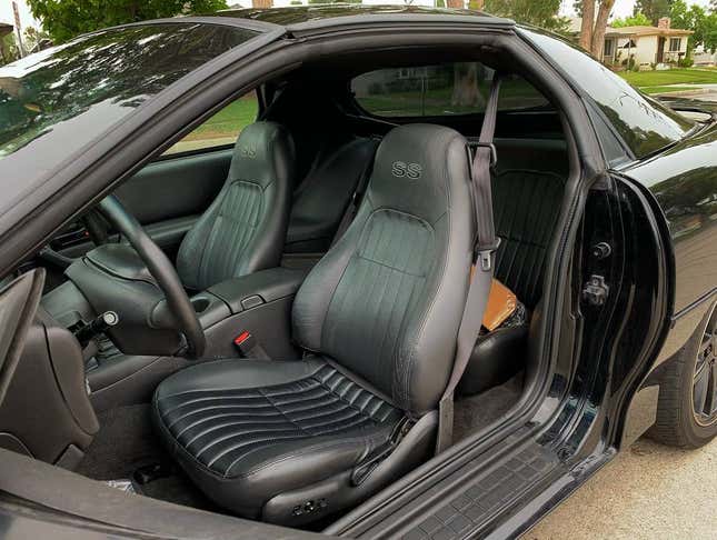 Image for article titled At $12,995, Does This 2001 Chevy Camaro SS SLP Totally Slap?