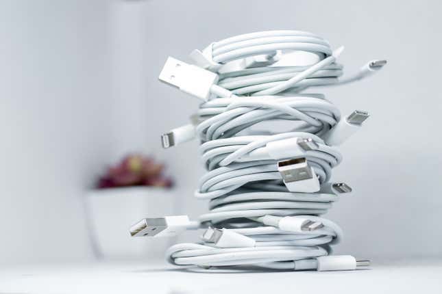 Image for article titled Daily Brief:EUは全デバイスをUSB-Cにしたい
