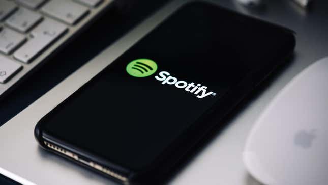 Image for article titled Spotify Is Testing an &#39;Offline Mix&#39; Option for Spotty Internet Connection
