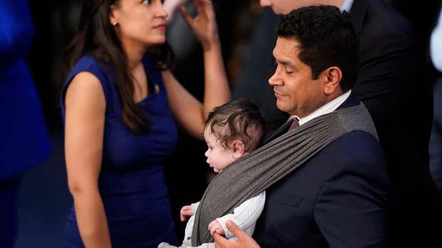 Image for article titled Dads in Congress Are Having a Moment