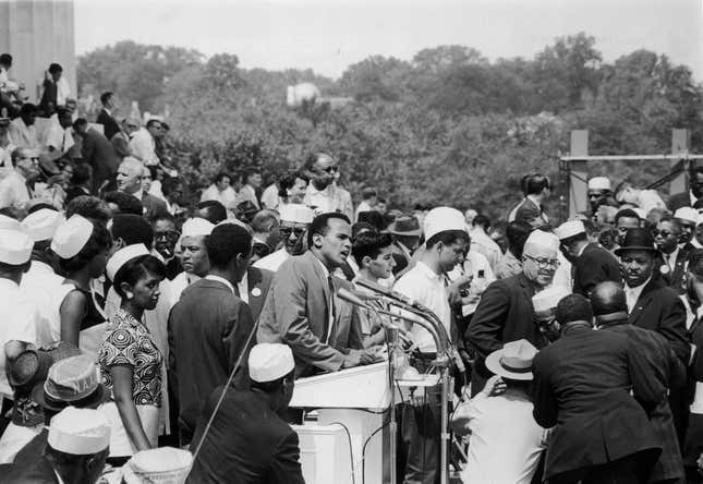 Harry Belafonte addresses the crowds at the Lincoln Memorial during March on Washington for Jobs and Freedom, Washington DC, 28th August 1963.