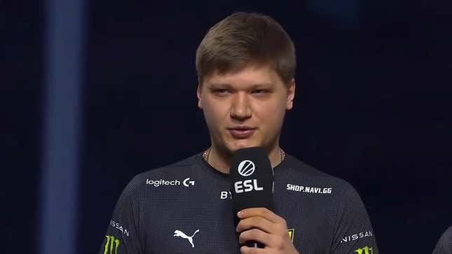 A screenshot from the IEM Katowice tournament in Poland depicting CS:GO pro Aleksandr "s1mple" Kostyliev giving an emotional speech about peace amidst Russia's invasion of Ukraine.