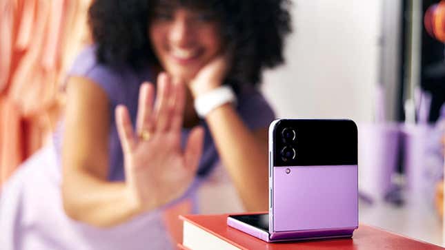 Today Only: Take the Perfect Selfie With the Samsung Galaxy Z Flip4 for $150 off