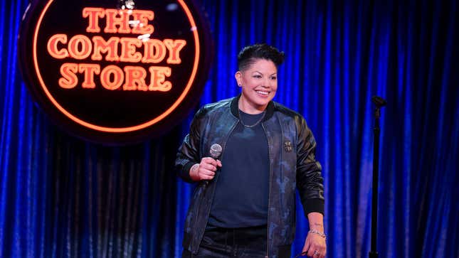 Image for article titled Maybe Che Diaz&#39;s Standup in &#39;And Just Like That...&#39; Is Meant to Be This Shockingly Bad