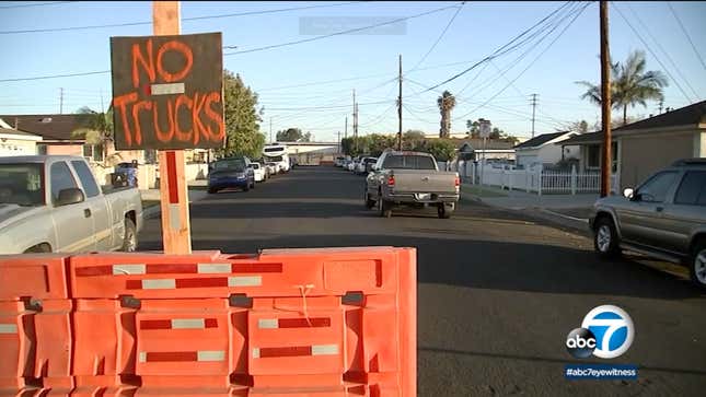 Image for article titled The Streets Of Los Angeles Are Overflowing With Cargo Trucks