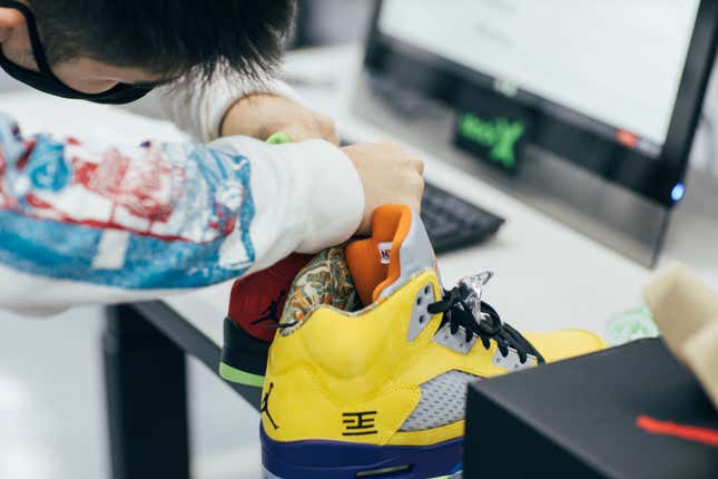 Image for article titled For members—A fractional share of a sneaker?