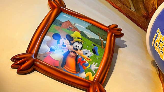 Image for article titled Disney’s Unsolved Mystery: Who Is Max Goof’s Mom?