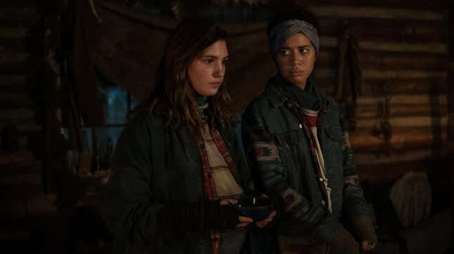 Image for article titled 'Yellowjackets' Season 2 Premiere: Abandon All Hope Ye Who Enter Ear