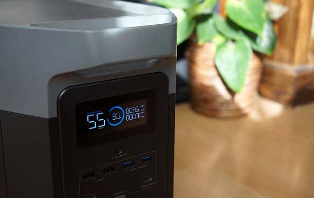 Imagen para el artículo titulado Probamos la Ecoflow Delta Max, una potente estación de carga contra apagones que te ayuda a ahorrar electricidad