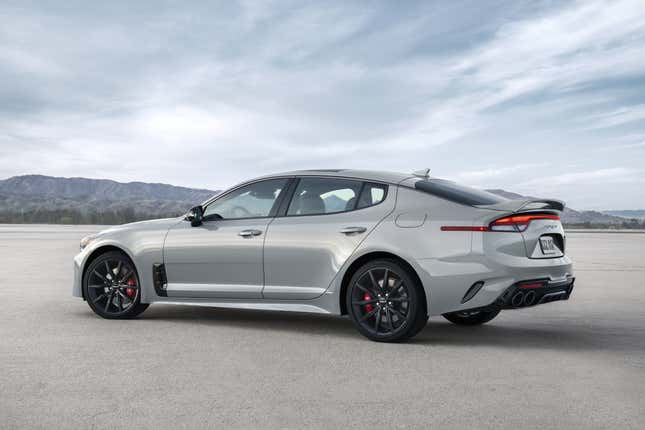 Image for article titled 2022 Kia Stinger Scorpion Edition Looks Different Than The Regular Stinger And That's It