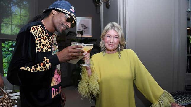 Image for article titled 10 Times Snoop Dogg Ruled the Food World