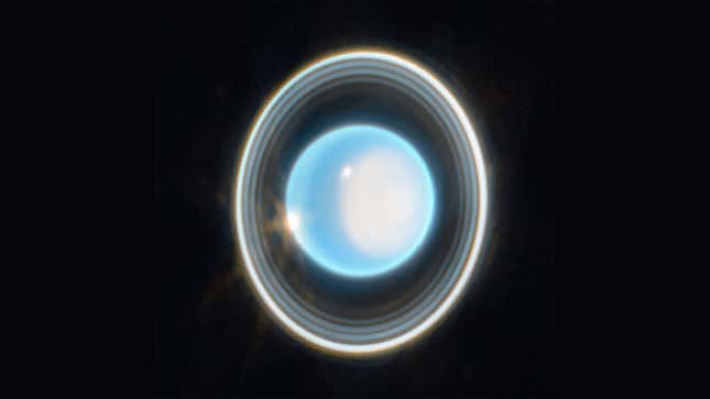 Imagen de Urano y sus anillos tomada con el telescopio espacial James Webb el 6 de febrero de 2023