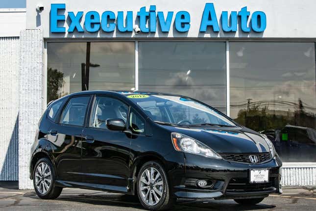 Image for article titled Grandma Needs a Simple, Reliable Car With No Touchscreens! What Car Should She Buy?