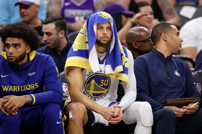Image for article titled Steph Curry, Playoff Jimmy, and the NBA players who willed their teams to Round 2