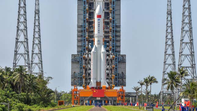 Imagen para el artículo titulado Otro cohete chino Long March 5B podría caer de nuevo sin control sobre la Tierra