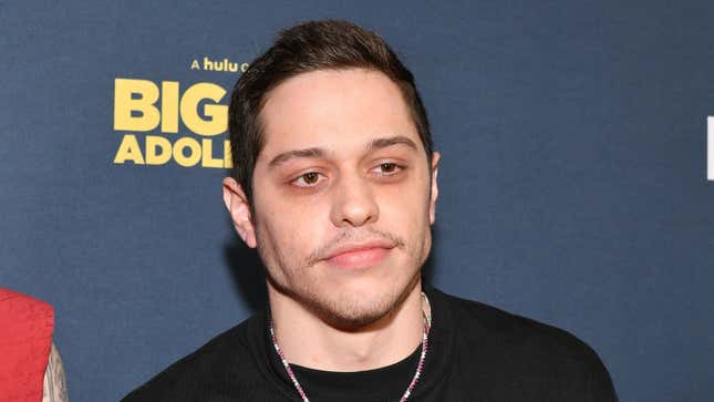Image for article titled Pete Davidson Apparently Knows the Way into Kim and Khloe Kardashian&#39;s Hearts