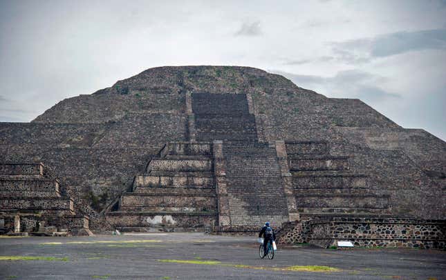 The massive pyramid at Teotihuacán