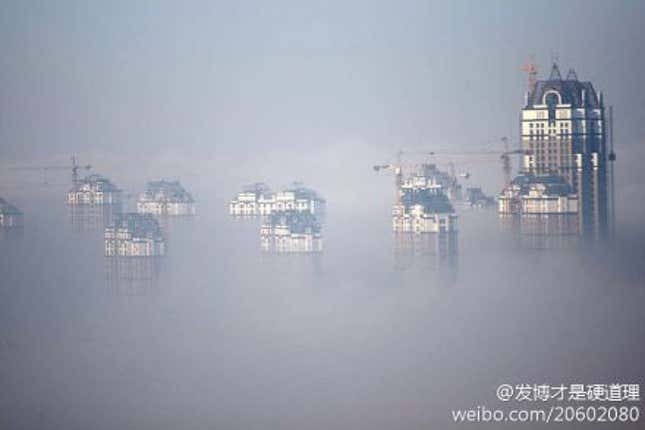 Image for article titled China’s northeast hit by air pollution so bad “you can’t see your own fingers in front of you”