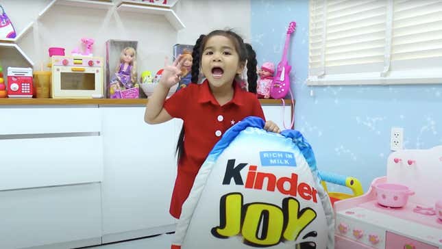 Image for article titled Despite Ban, YouTube Is Full of Junk Food Promos for Kids