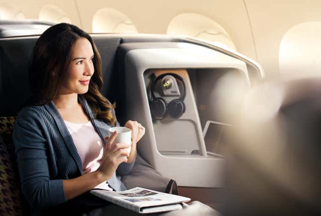Image for article titled With mood lighting and fresh air, Singapore Airlines is helping ward off jet lag