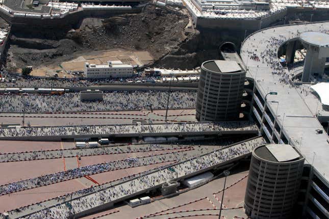 Image for article titled The Hajj’s massive scale, seen from the air